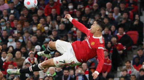 三十七岁传奇再创英超历史新纪录