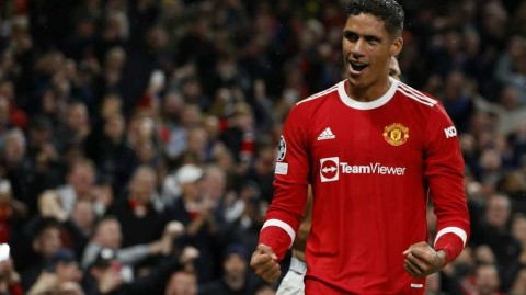 红魔防线遇考验：瓦拉内伤停数周，曼联魔鬼赛程迎挑战