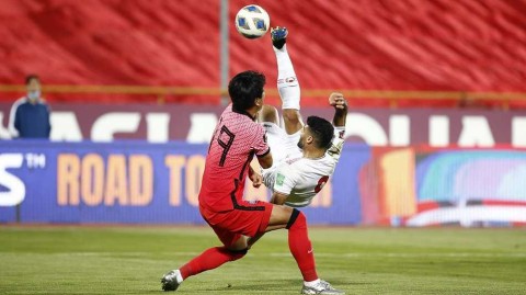 德黑兰的雨夜，太极虎未破魔咒：伊朗与韩国十二强赛激情握手言和