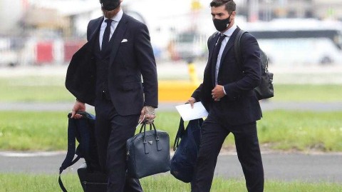 皇家马德里空降曼彻斯特，水爷戴口罩成焦点，欧冠恶战一触即发