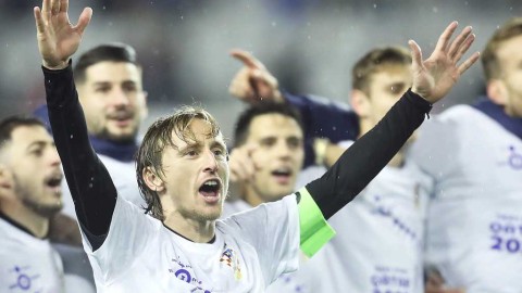 世预赛激情的夜晚：克罗地亚凭借乌龙绝杀，奇迹般逆袭俄罗斯挺进世界杯