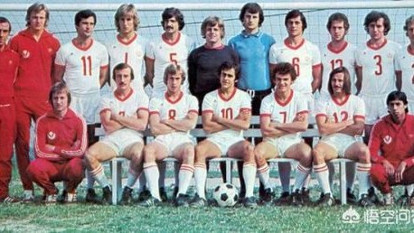 英超争冠格局一夜翻转！244天后曼城重返榜首，伯恩利提前四轮降级