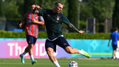 罗马城下的蓝衣剑客 贝尔纳代斯基重炮迎击红龙