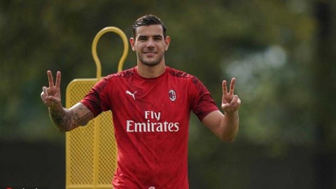 米兰内洛的蓝与黑 红黑军团瓦雷泽挥汗备战