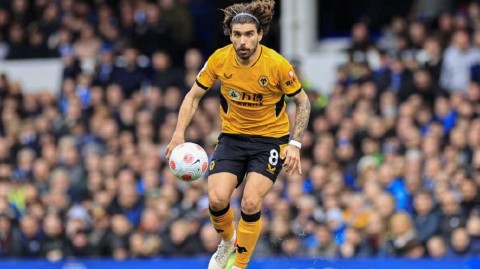 内维斯荣膺英超长传之王