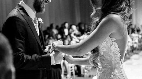 梅西与安东内拉：从罗萨里奥到巴黎，一封写了三十年的情书