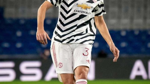 伊斯坦布尔寒夜梦魇，红魔曼联意外翻船记