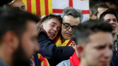 利物浦奇迹夜，巴萨球迷心碎安菲尔德