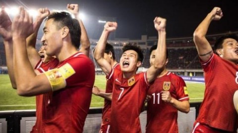 世预赛意大利2-5点球遭波黑淘汰｜连续三届无缘世界杯，四星蓝衣跌落神坛