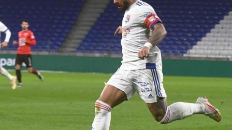 圆梦诺坎普：德佩的“儿萨梦”与巴萨的复兴拼图