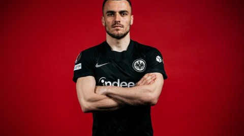 欧联决战前夜 法兰克福的荣耀凝视