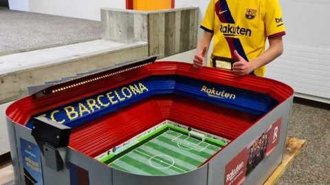 小小建筑师，大大红蓝心：一位巴萨小球迷和他惊为天人的迷你诺坎普