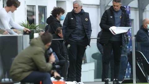 水城淹没红狼军团 穆里尼奥的亚平宁冬日提前降临