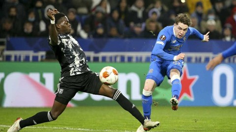 欧联杯烽火再燃里昂主场激战格拉斯哥流浪者定格不败出线传奇