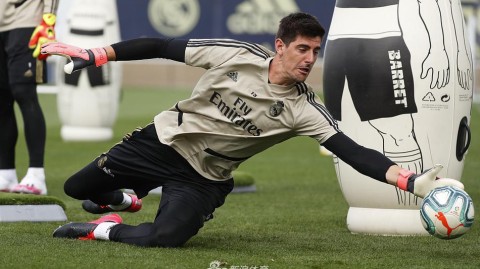 蛰伏与渴望：皇马复训日里的无声战役