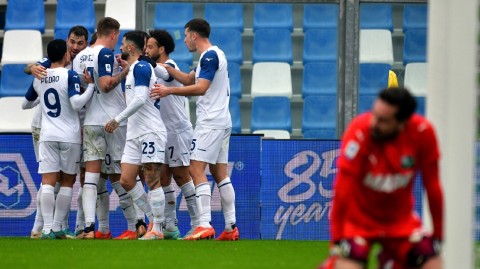 蓝鹰客场擒获绿黑军团 萨索洛主场饮恨失良机