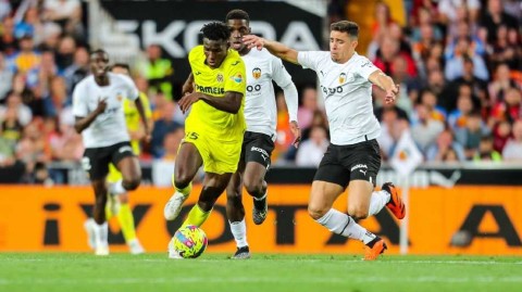 梅斯塔利亚硝烟未散 蝙蝠军团力阻黄潜欧冠梦