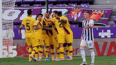 梅西妙传比达尔一剑封喉，巴萨客胜巴拉多利德留住争冠悬念