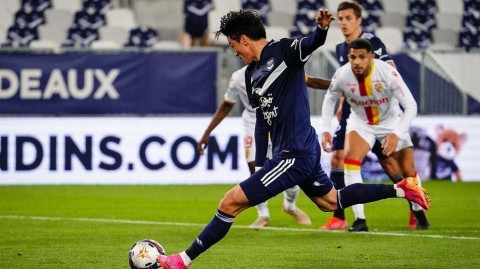 波尔多主场三球完胜朗斯，完美收官赛季最后战役