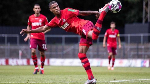 空场中的喧嚣：回顾科隆与波鸿在疫情下的绿茵重逢