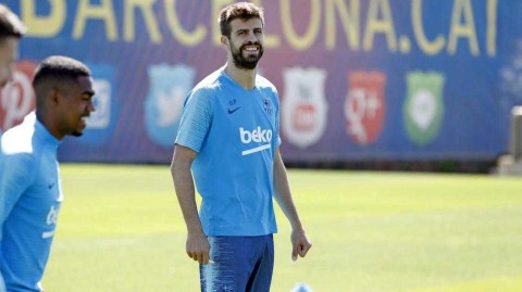 巴萨国王杯决战前夜：训练场的汗水与微笑