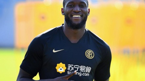 蓝黑将士全力冲刺，剑指新赛季首场胜利