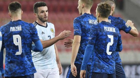 特尔纳瓦的微光：格雷古什重炮制胜，斯洛伐克力克苏格兰终结不胜阴霾