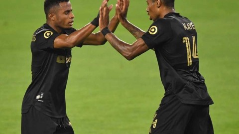 洛杉矶FC四球狂飙击退波特兰伐木者，紫金军团强势终结连败阴霾