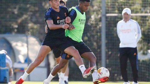 皇家马德里众将积极备战，训练场上气氛火热静候联赛挑战