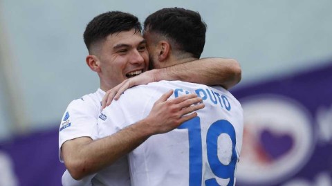 紫百合激战恩波利 弗兰基球场激荡平局风云