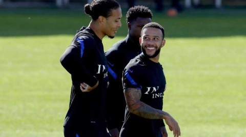 橙衣军团米兰城加紧备战 荷兰队欧国联关键战役蓄势待发