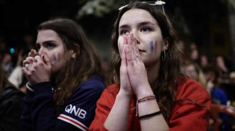 欧洲杯无双之夜：世界杯冠亚军悲壮出局，瑞士与西班牙谱写新传奇