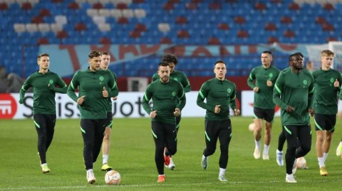 欧联杯激战前夕费伦茨瓦罗斯土耳其全力备战