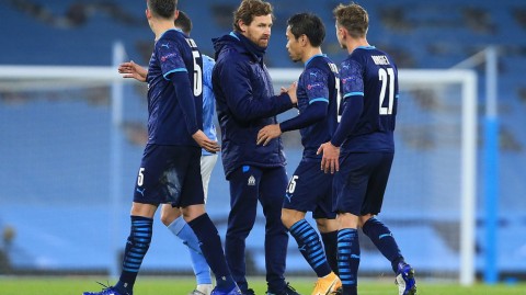 蓝月亮的欧战序曲：伊蒂哈德之夜，三球完胜背后的光影故事