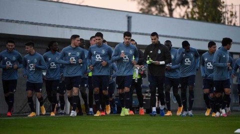 巨龙球场的欧战前奏：波尔图众志成城静候蓝月亮