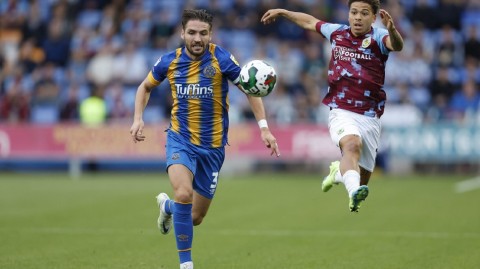 英联杯烽火：红酒军团险胜晋级 低级别球队主场憾负