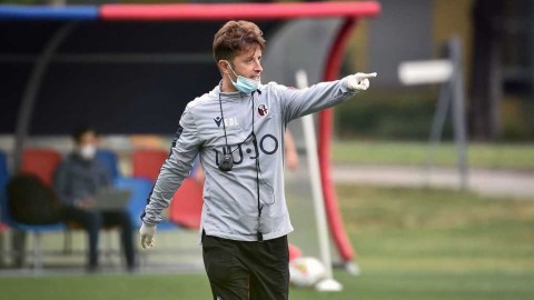 复训阴影：博洛尼亚工作人员疑似感染，意甲重启面临大考