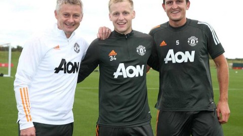 红魔新篇章启航：范德贝克卡灵顿首训全记录