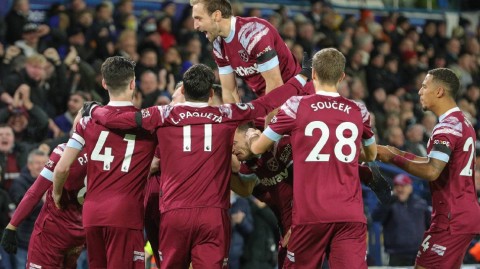 英超激战夜：埃兰路球场上演二比二进球盛宴