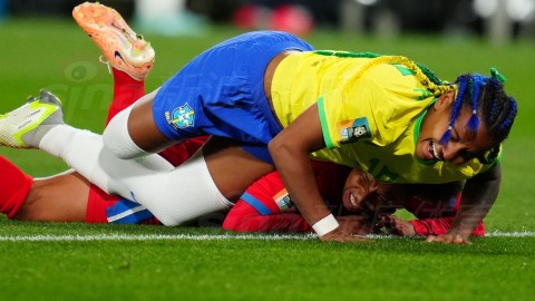 绿茵绽放桑巴风暴 世界杯舞台新星闪耀