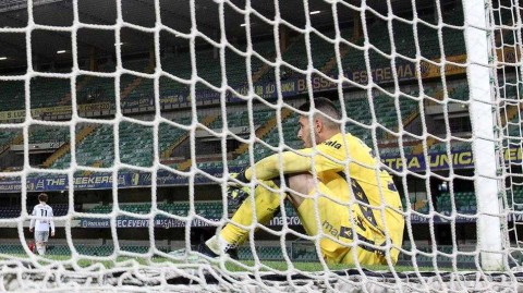 红黑军团最后的冲刺：米兰内洛的欧冠梦想与荣耀