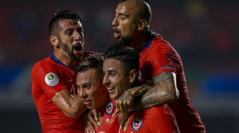 美洲杯惊现进球盛宴 智利双子星闪耀击退日本