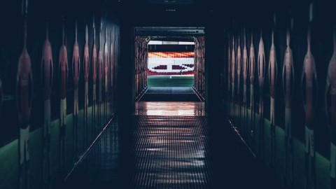 新冠疫情肆虐欧洲足坛，2020欧洲杯无奈推迟重塑足球格局