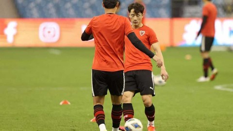 亚冠决赛前夜，浦项铁人的最后鏖战：沙漠中的钢铁誓言