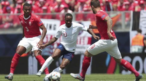 欧国联季军战：三狮军团点球气走瑞士，皮克福德一扑定乾坤