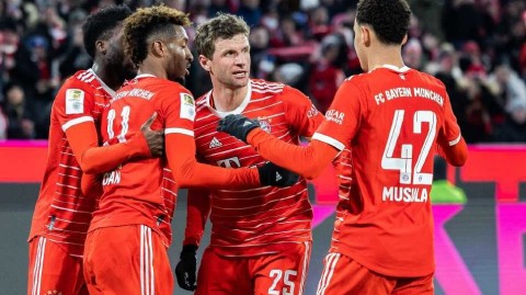 拜仁主场力克柏林联合 科曼闪耀助球队重登榜首