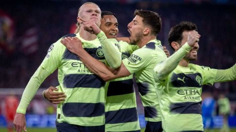 欧冠巅峰对决：拜仁激战曼城