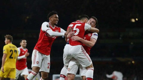 欧联杯焦点战：阿森纳主场四球大胜标准列日