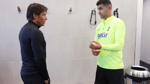 热刺铁帅磨砺新军 孔蒂与罗梅罗训练场深度交流揭晓赛季雄心