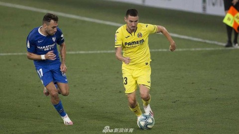 潜水艇与欧联之王上演进球大战，陶瓷球场雨夜各取一分